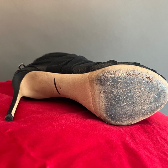 ⭐️🎉HOST PICK 🎉⭐️ Dolce & Gabbana Sheer Net Shoe - Picture 9 of 12